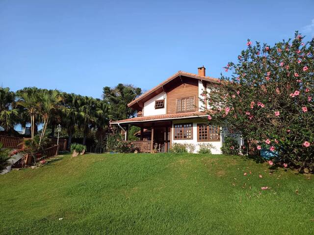 #61 - Casa para Venda em São Roque - SP