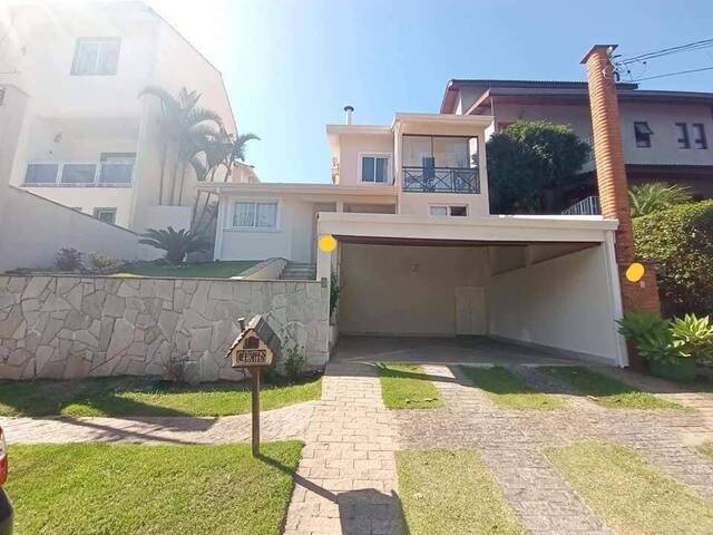 #64 - Casa para Venda em Cotia - SP